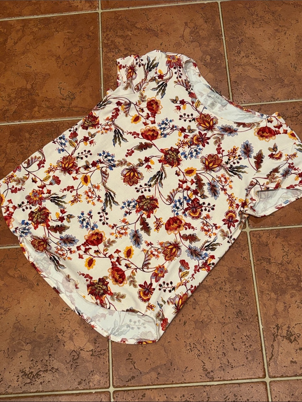 CUPIO large floral cap sleeve tee
